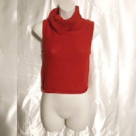 Tops - Red Cropped Sleeveless Ribbed Sweater Turtle neck S
